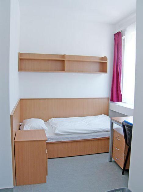 Imola Hostel Eger Camera foto
